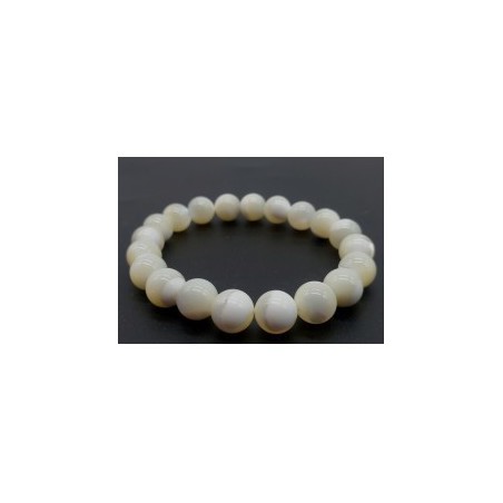 Bracelet en nacre – Douceur & énergie féminine